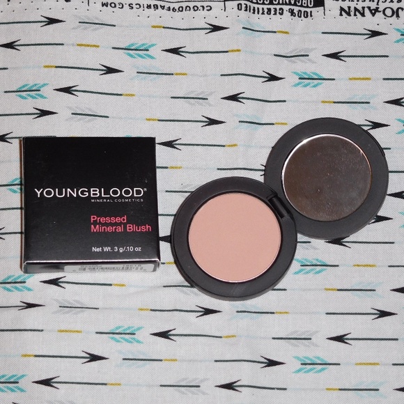 Youngblood Mineral Cosmetics Other - NIB Youngblood Pressed Mineral Blush in Bashful